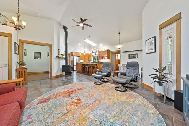 16844 Brenda Drive, Bend, OR 97707