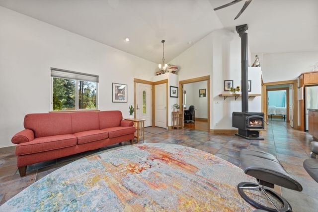 16844 Brenda Drive, Bend, OR 97707