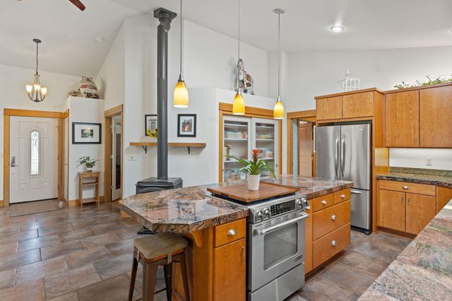 16844 Brenda Drive, Bend, OR 97707