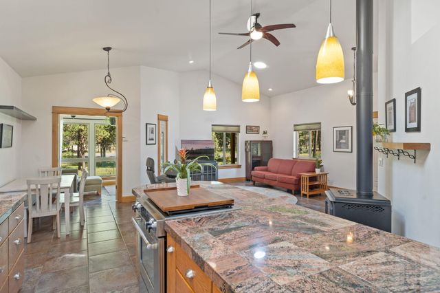 16844 Brenda Drive, Bend, OR 97707