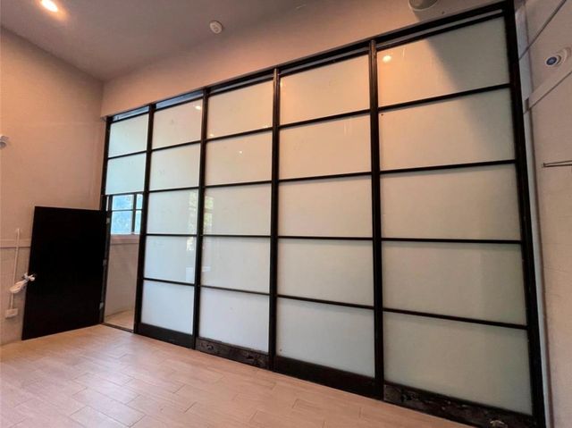2727 Houston Avenue Avenue 205, Houston, TX 77009