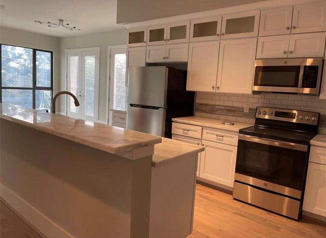 2727 Houston Avenue Avenue 205, Houston, TX 77009