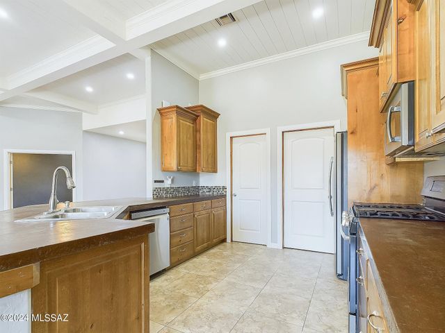 3889 W Valley View Road, Thatcher, AZ 85552