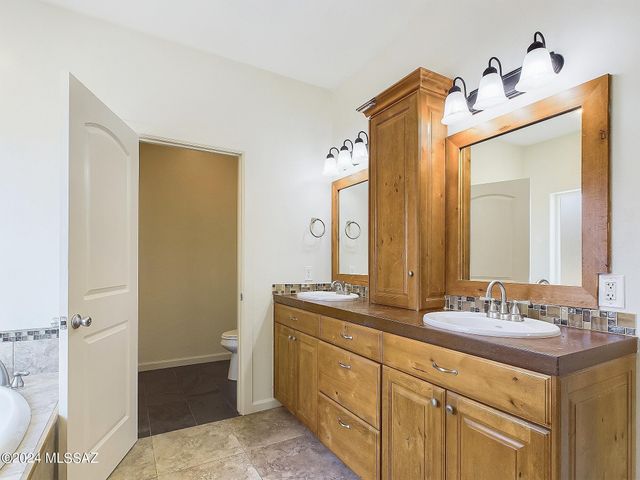 3889 W Valley View Road, Thatcher, AZ 85552