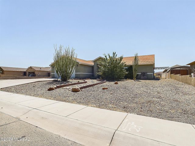 3889 W Valley View Road, Thatcher, AZ 85552