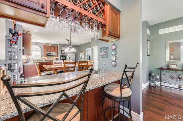 10 Deergrass Court, Oakville, MO 63129