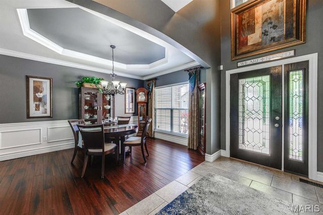 10 Deergrass Court, Oakville, MO 63129