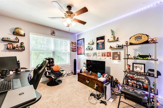 10 Deergrass Court, Oakville, MO 63129