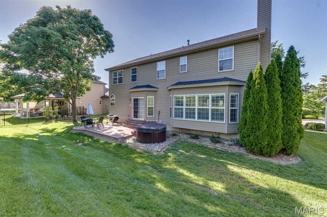 10 Deergrass Court, Oakville, MO 63129