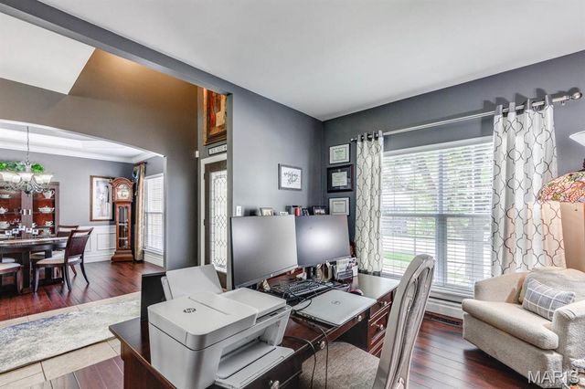 10 Deergrass Court, Oakville, MO 63129