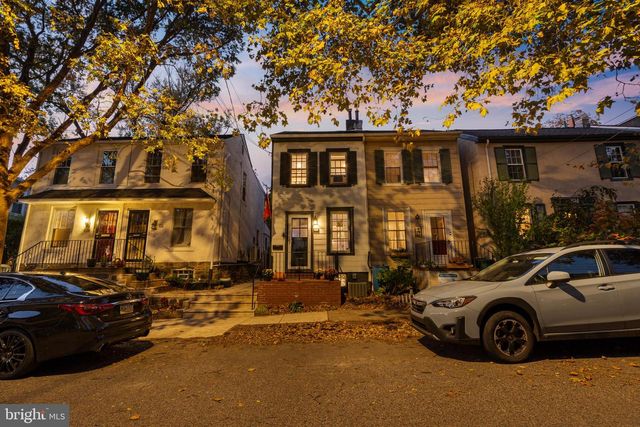 632 W NAOMI ST, Philadelphia, PA 19144