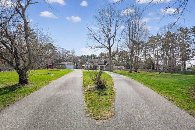 70111 Fir Road, Niles, MI 49120