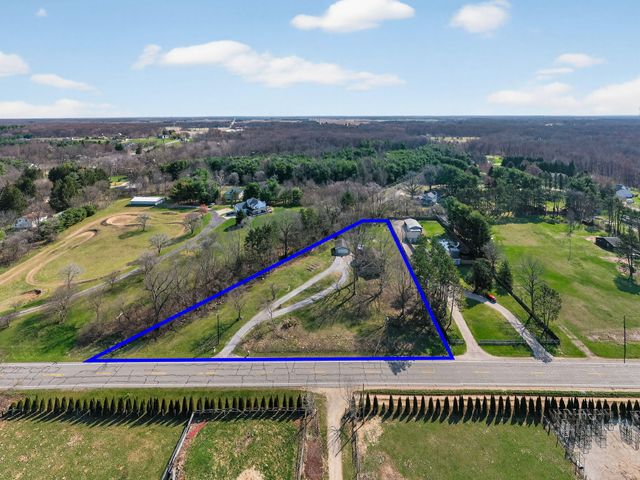 70111 Fir Road, Niles, MI 49120