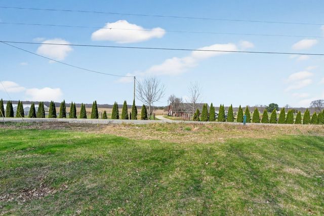 70111 Fir Road, Niles, MI 49120