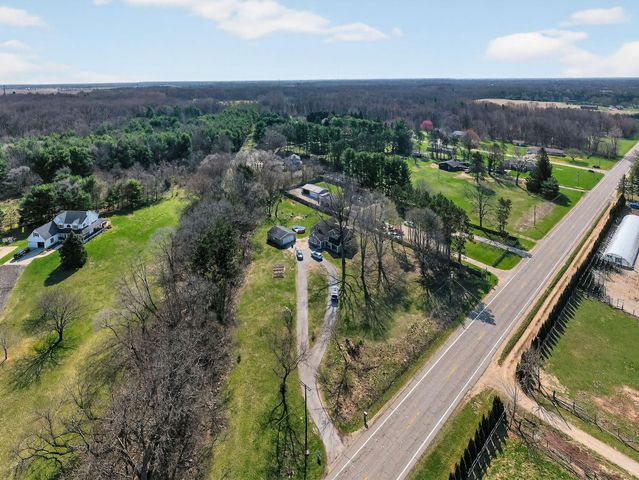 70111 Fir Road, Niles, MI 49120