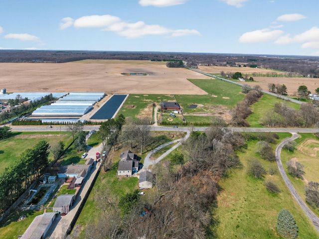 70111 Fir Road, Niles, MI 49120