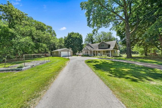 70111 Fir Road, Niles, MI 49120