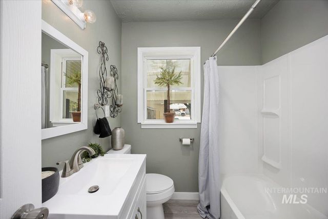 235 Washington St N, Twin Falls, ID 83301