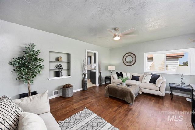 235 Washington St N, Twin Falls, ID 83301