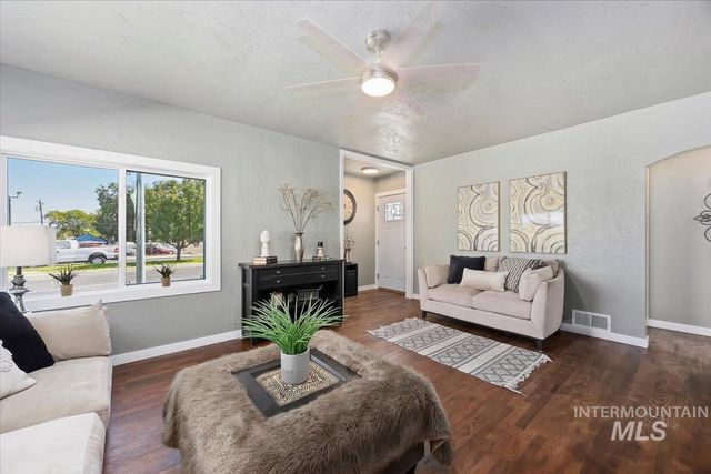 235 Washington St N, Twin Falls, ID 83301