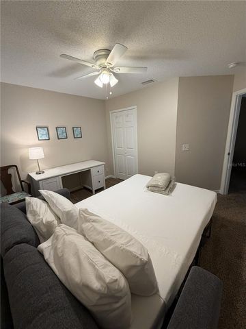 1055 LAKE BERKLEY DRIVE, Kissimmee, FL 34746