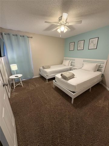 1055 LAKE BERKLEY DRIVE, Kissimmee, FL 34746