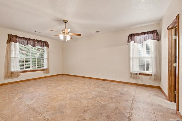 132 Springtree, Cibolo, TX 78108