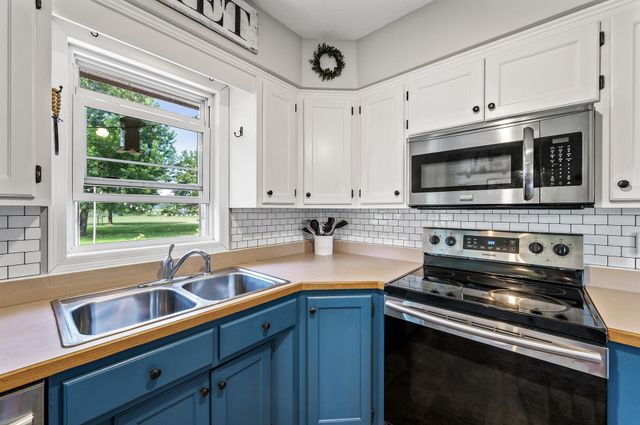 7635 165th Avenue NE, Columbus, MN 55025