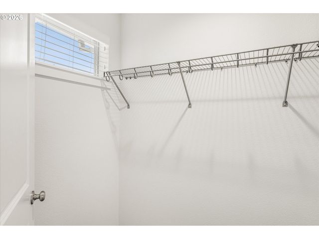 12648 Se 172ND Ave, Happy Valley, OR 97086