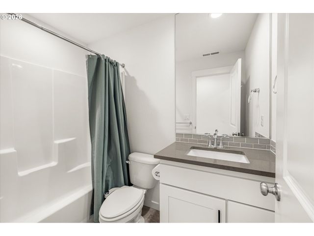 12648 Se 172ND Ave, Happy Valley, OR 97086