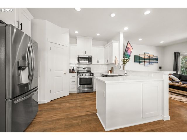 12648 Se 172ND Ave, Happy Valley, OR 97086