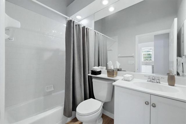 7906 WHITEBRIDGE GLEN, University Park, FL 34201