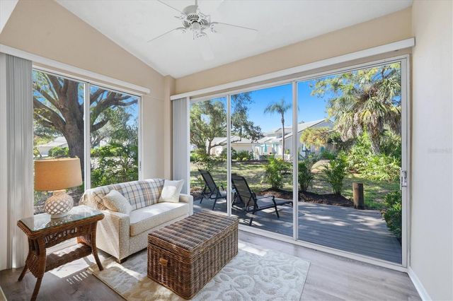7906 WHITEBRIDGE GLEN, University Park, FL 34201