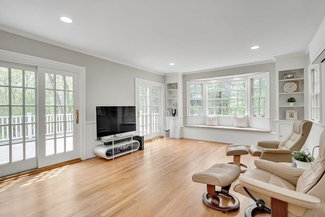 8 Hawthorne, Winchester, MA 01890
