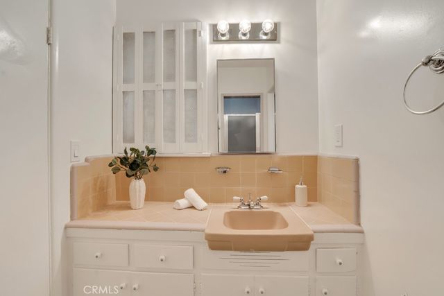 12312 Erwin Street, North Hollywood, CA 91606