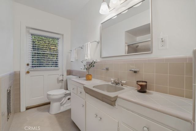 12312 Erwin Street, North Hollywood, CA 91606
