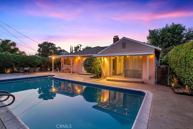 12312 Erwin Street, North Hollywood, CA 91606