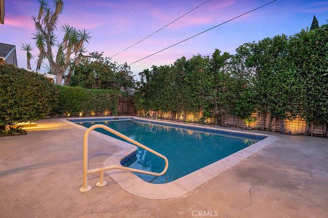 12312 Erwin Street, North Hollywood, CA 91606