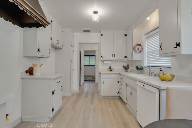 12312 Erwin Street, North Hollywood, CA 91606