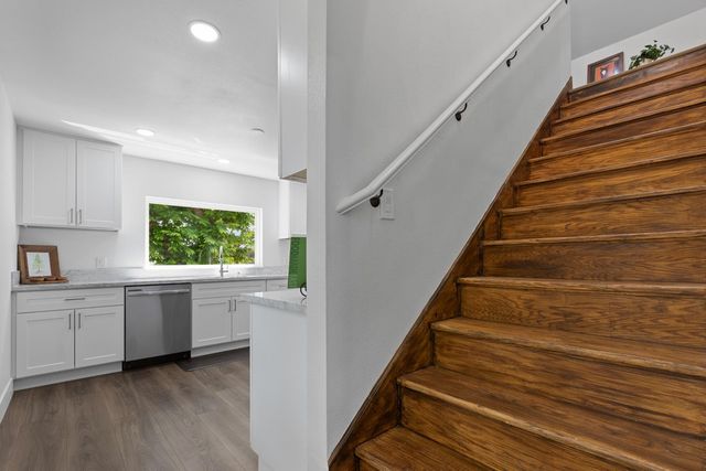 24484 Lowe St, Foresthill, CA 95631