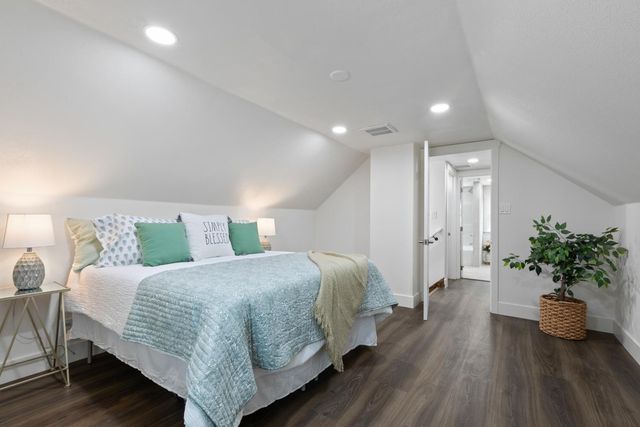 24484 Lowe St, Foresthill, CA 95631