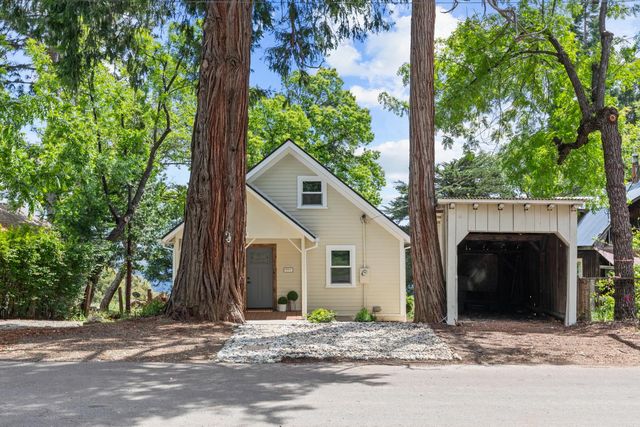 24484 Lowe St, Foresthill, CA 95631