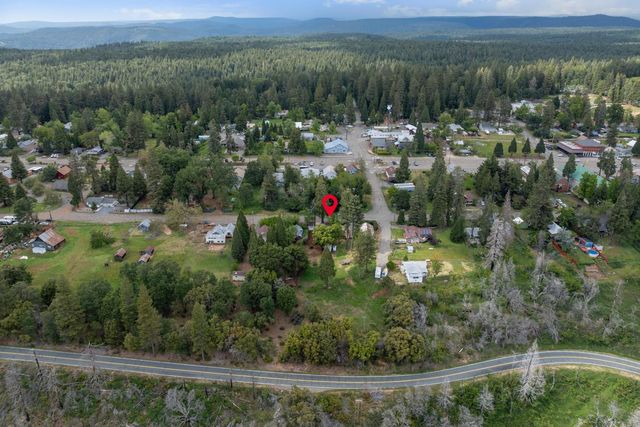 24484 Lowe St, Foresthill, CA 95631
