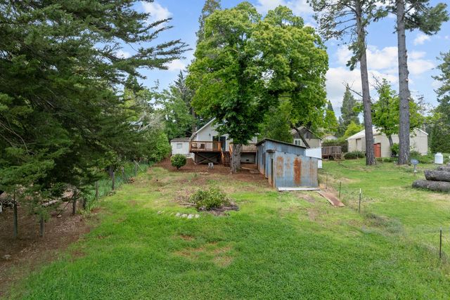24484 Lowe St, Foresthill, CA 95631