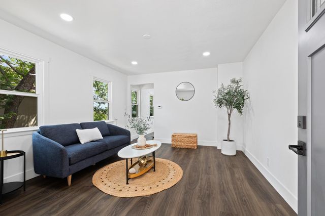 24484 Lowe St, Foresthill, CA 95631