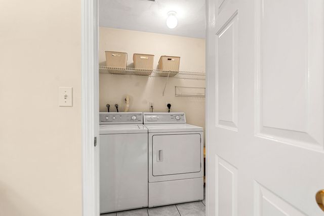 70 Fairway Dr 70, Tewksbury, MA 01876