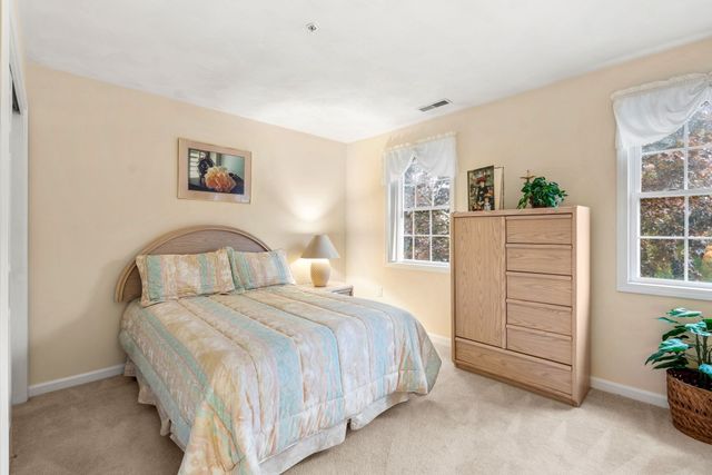 70 Fairway Dr 70, Tewksbury, MA 01876