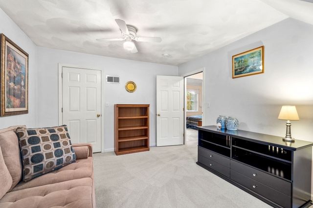 70 Fairway Dr 70, Tewksbury, MA 01876