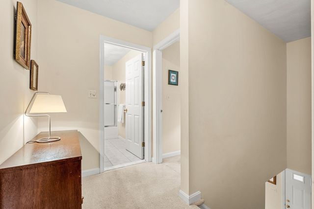 70 Fairway Dr 70, Tewksbury, MA 01876