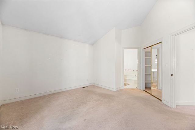 447 Armante Court, Akron, OH 44313